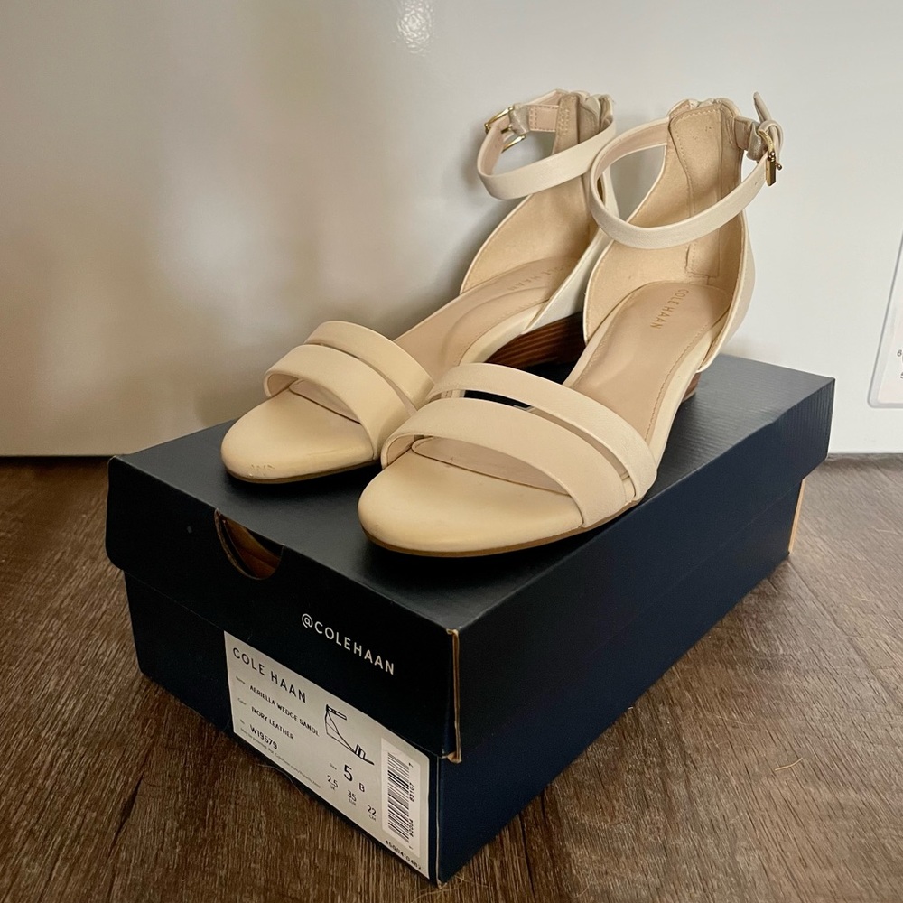 COLE HAAN | Abriella Wedge Sandal (Ivory) - Size 5
